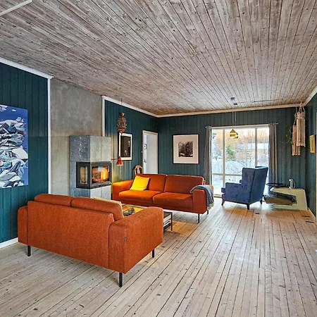 5 Bedroom Amazing In Casa vacanze